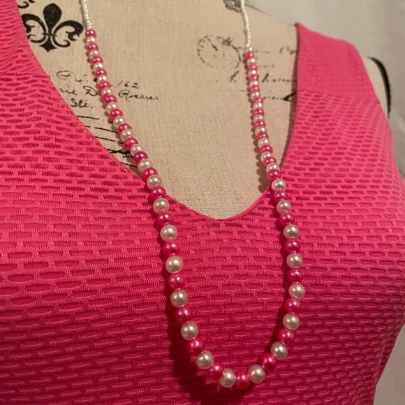 ❤️🤍 Faux Pearl Long Necklace - Picture 1 of 6